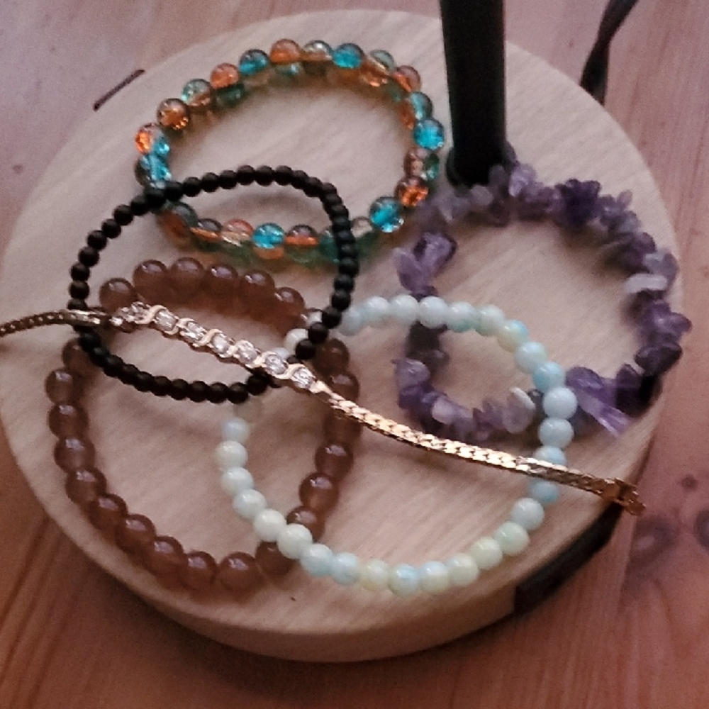 Chic Multi-Color Bracelet Collection